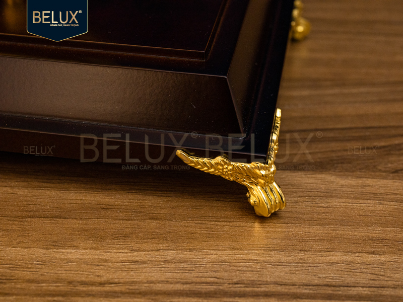 Mô hình thuyền buồm mạ vàng 24K&nbsp;31x12x22cm M4